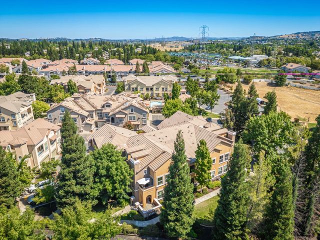 1716 Vessona Cir, Folsom, CA 95630