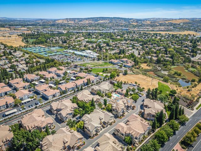 1716 Vessona Cir, Folsom, CA 95630