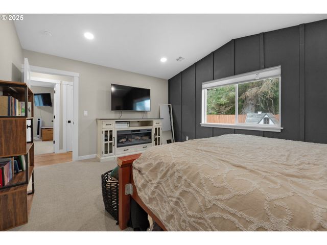 1350 13TH Ave, Seaside, OR 97138