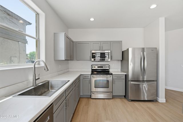 3308 W BURGESS Lane, Phoenix, AZ 85041