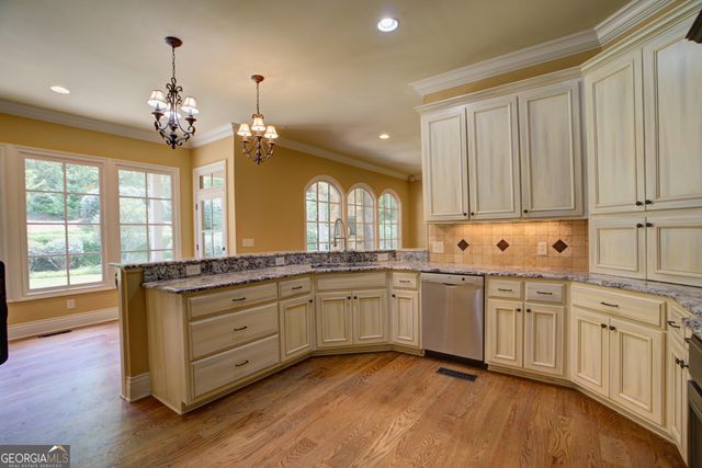 320 N River Road, Rome, GA 30161