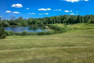 8501 S DEERWOOD LANE, Franklin, WI 53132