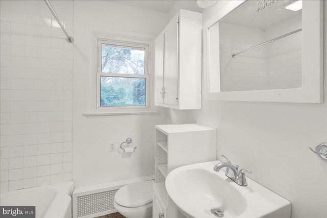 328 E PENN AVE, Robesonia, PA 19551