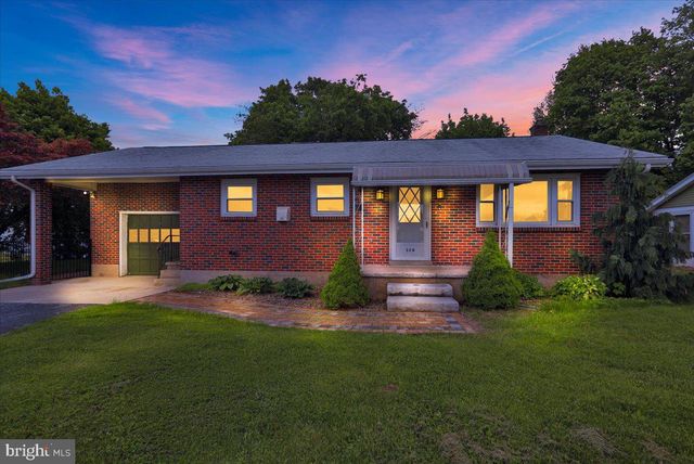 328 E PENN AVE, Robesonia, PA 19551