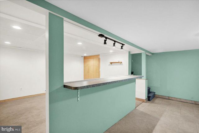 328 E PENN AVE, Robesonia, PA 19551