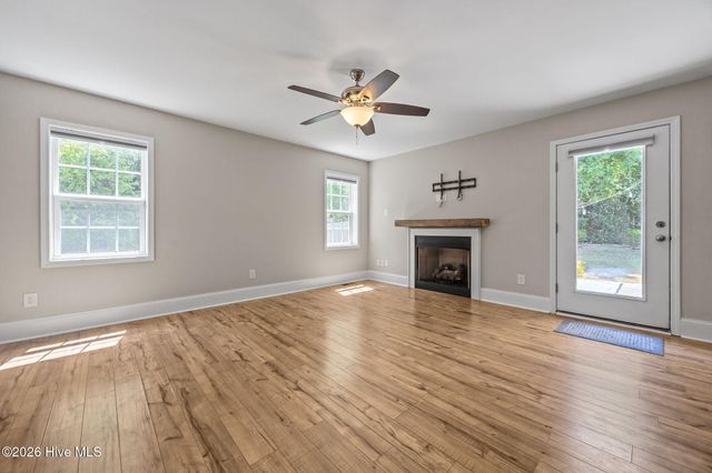 520 W Connecticut Avenue, Southern Pines, NC 28387