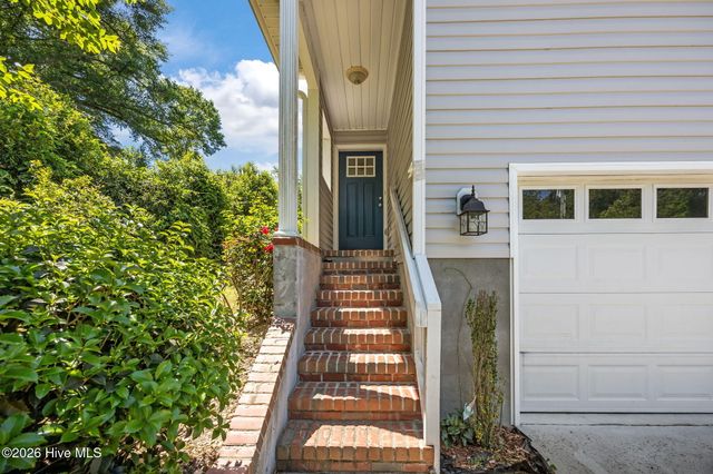 520 W Connecticut Avenue, Southern Pines, NC 28387
