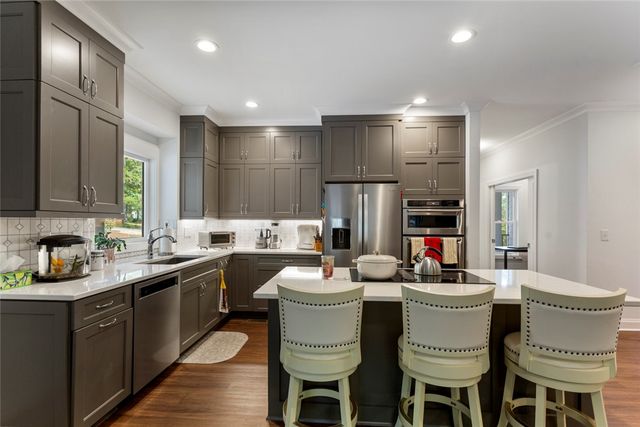 2 Lookout Lane, Salem, SC 29676