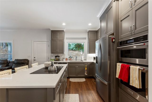 2 Lookout Lane, Salem, SC 29676