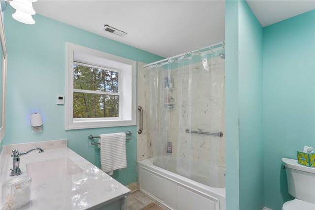 2 Lookout Lane, Salem, SC 29676