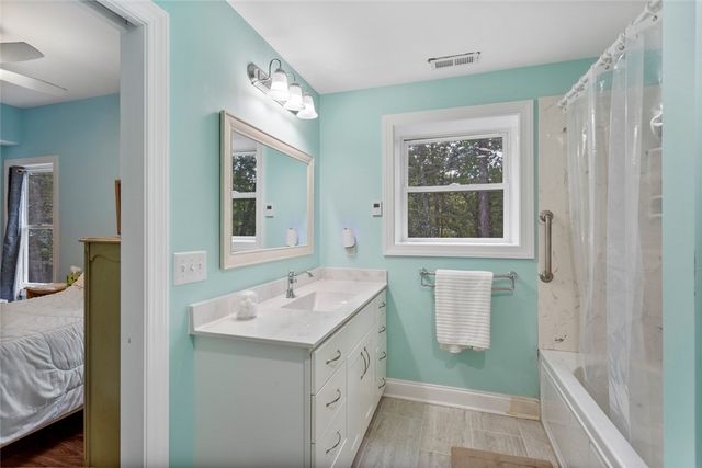 2 Lookout Lane, Salem, SC 29676