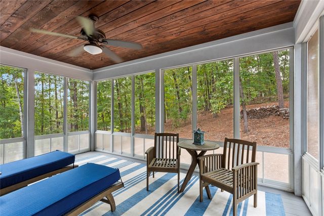 2 Lookout Lane, Salem, SC 29676