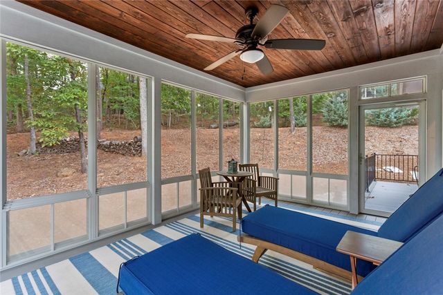 2 Lookout Lane, Salem, SC 29676