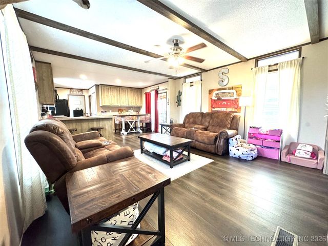 421171 E 1168 Road, Eufaula, OK 74432