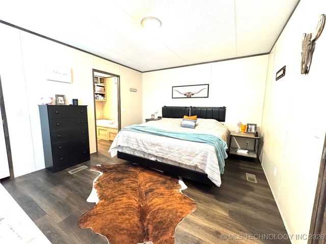 421171 E 1168 Road, Eufaula, OK 74432