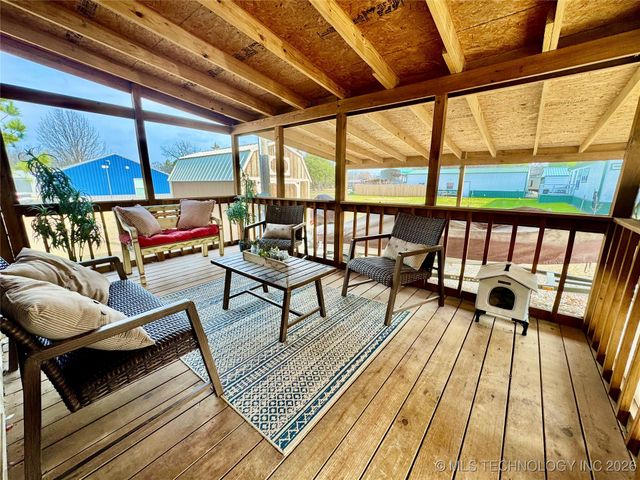 421171 E 1168 Road, Eufaula, OK 74432