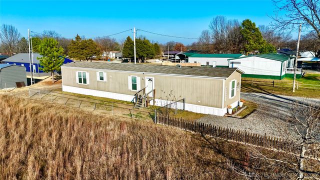 421171 E 1168 Road, Eufaula, OK 74432