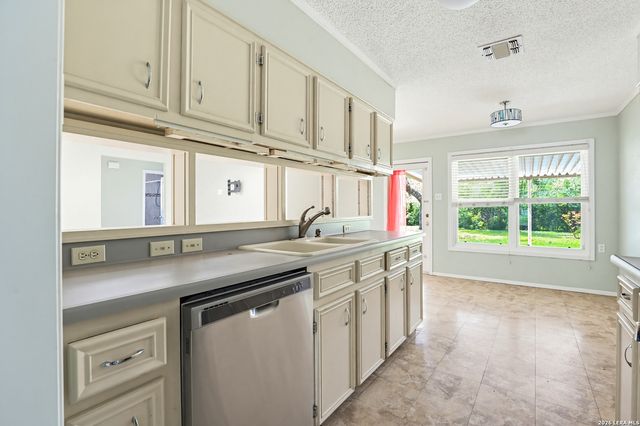 6030 RAINMAKER ST, San Antonio, TX 78238