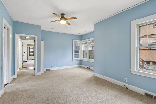 3001 School Street, Des Moines, IA 50311