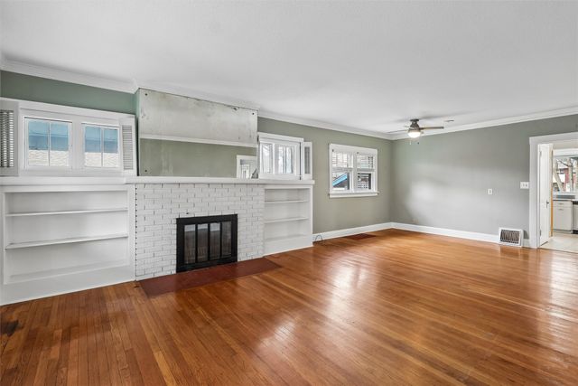 3001 School Street, Des Moines, IA 50311