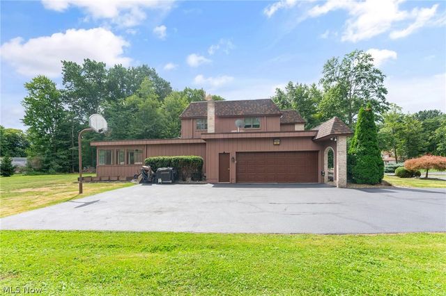 5685 Engleton Lane, Girard, OH 44420