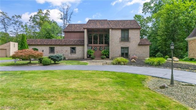5685 Engleton Lane, Girard, OH 44420