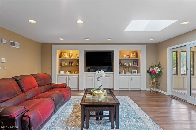 5685 Engleton Lane, Girard, OH 44420