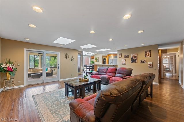 5685 Engleton Lane, Girard, OH 44420