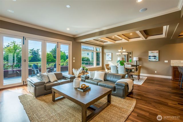 317 1st Street, Kirkland, WA 98033