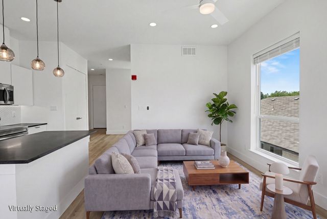 2217 N Fitzhugh Avenue 302, Dallas, TX 75204