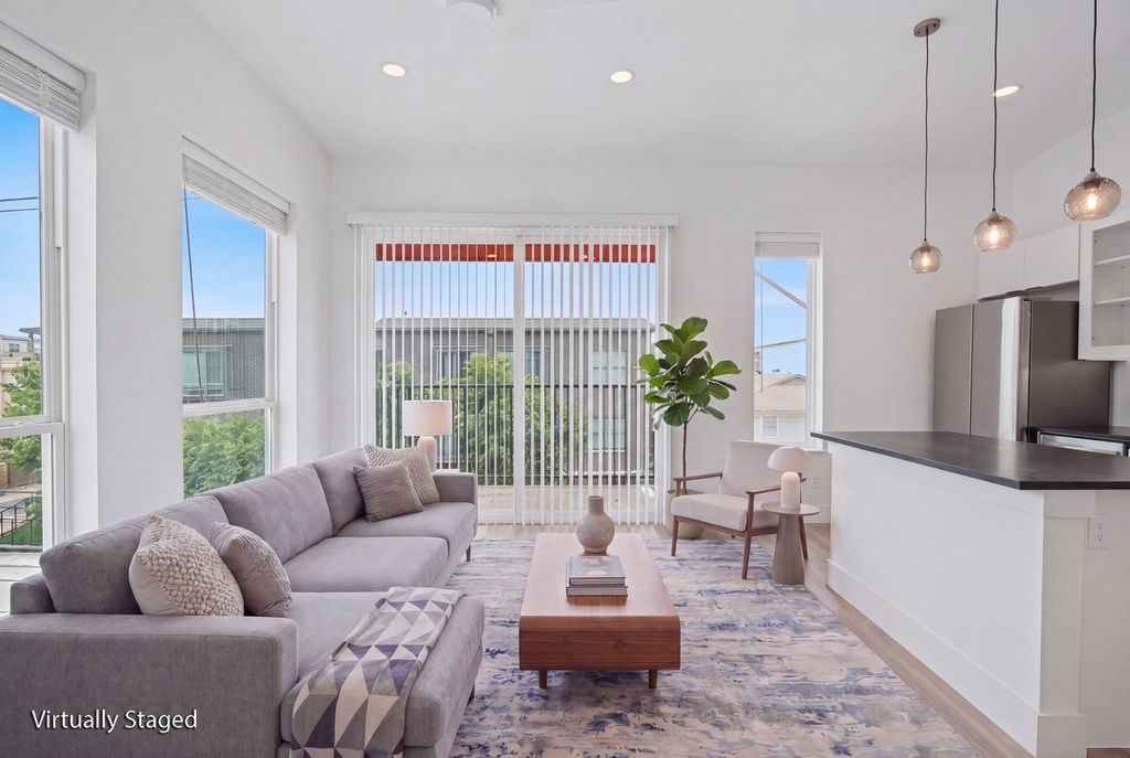 2217 N Fitzhugh Avenue 302, Dallas, TX 75204