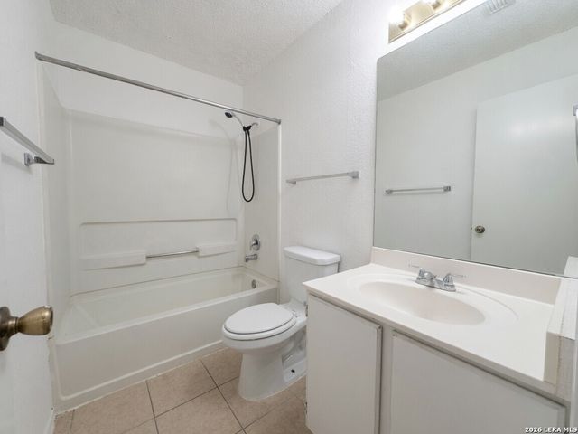 9714 FROST PLAIN DR, San Antonio, TX 78245