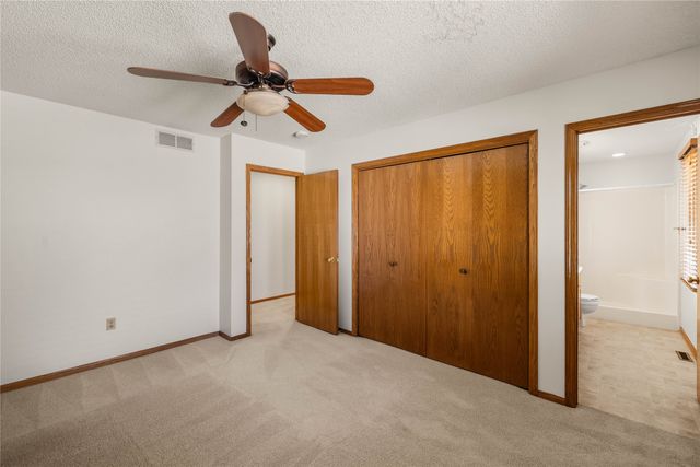 1067 Bradford Place, West Des Moines, IA 50266