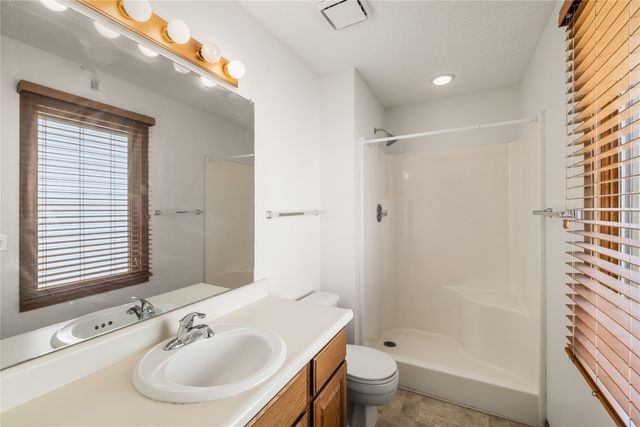 1067 Bradford Place, West Des Moines, IA 50266