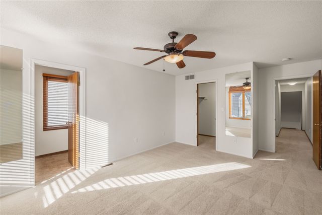 1067 Bradford Place, West Des Moines, IA 50266