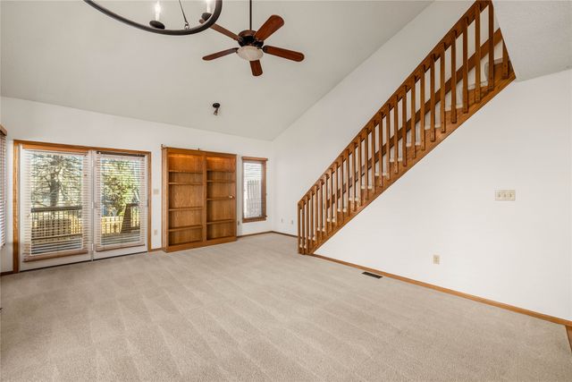 1067 Bradford Place, West Des Moines, IA 50266