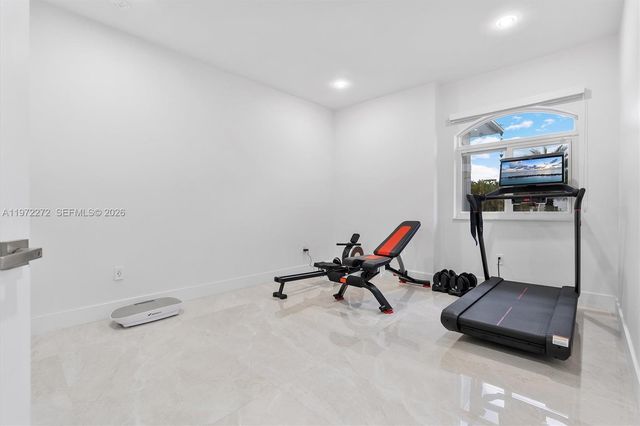 135 SW 125th Avenue, Miami, FL 33184