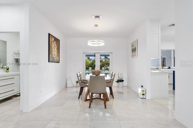 135 SW 125th Avenue, Miami, FL 33184