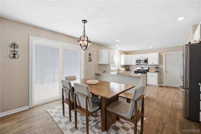 23 Woodgate Drive, Lancaster, NY 14086