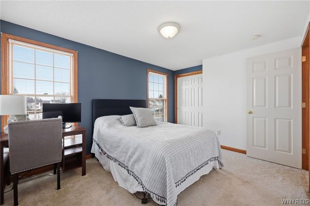 23 Woodgate Drive, Lancaster, NY 14086