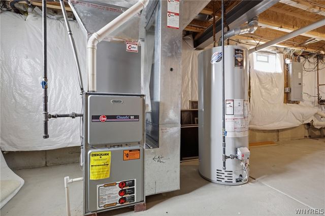 23 Woodgate Drive, Lancaster, NY 14086