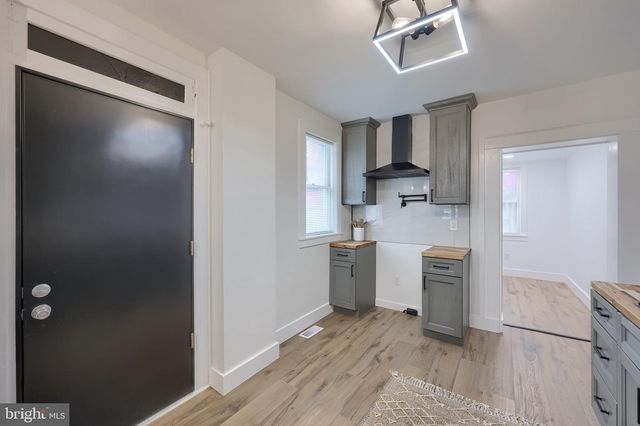 22 E NEW ST, Lancaster, PA 17602