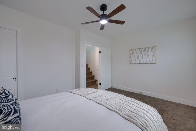 22 E NEW ST, Lancaster, PA 17602