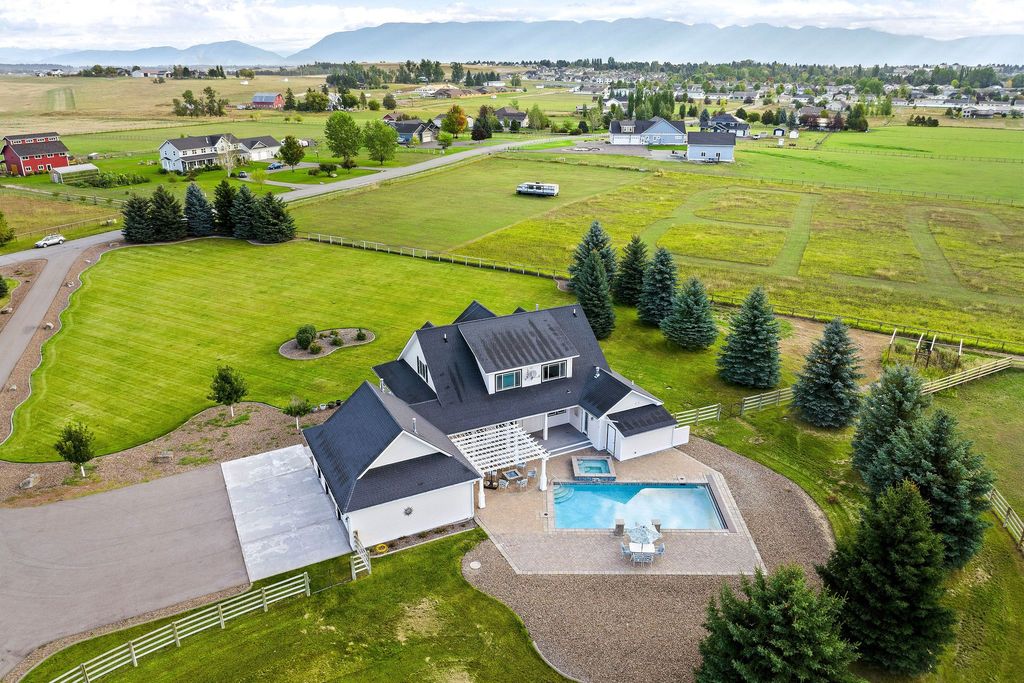1280 Quarter Horse Lane, Kalispell, MT 59901 photo 66
