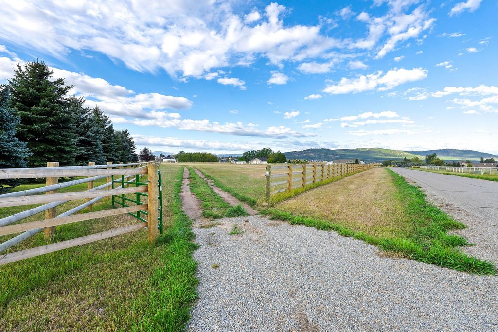 1280 Quarter Horse Lane, Kalispell, MT 59901 photo 87