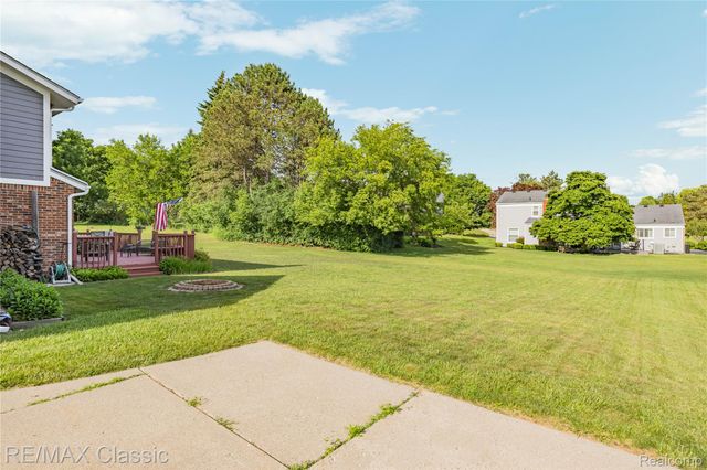 5651 Warrenshire Drive, West Bloomfield Charter Township, MI 48322