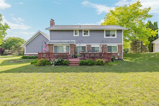 5651 Warrenshire Drive, West Bloomfield Charter Township, MI 48322