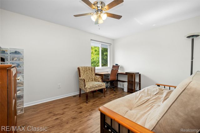 5651 Warrenshire Drive, West Bloomfield Charter Township, MI 48322