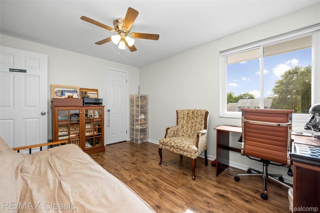 5651 Warrenshire Drive, West Bloomfield Charter Township, MI 48322