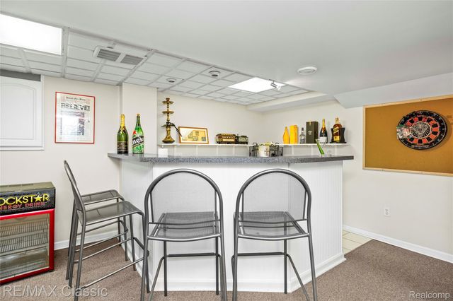 5651 Warrenshire Drive, West Bloomfield Charter Township, MI 48322